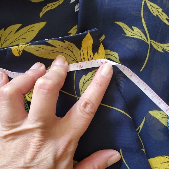 Ann Taylor floral blue skirt size 8 - Picture 9 of 10